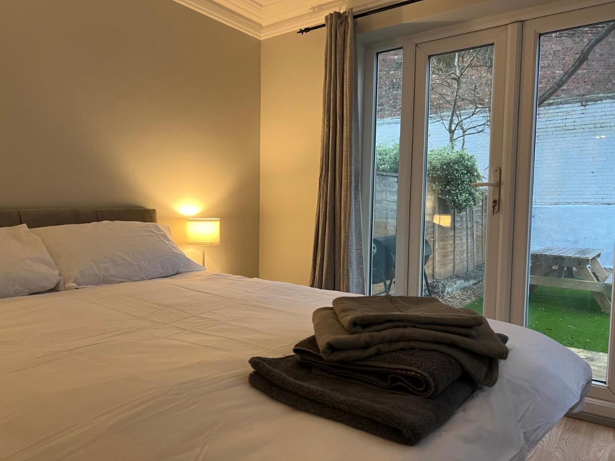 Lovely 2-Bedroom Victorian Flats Londen Buitenkant foto